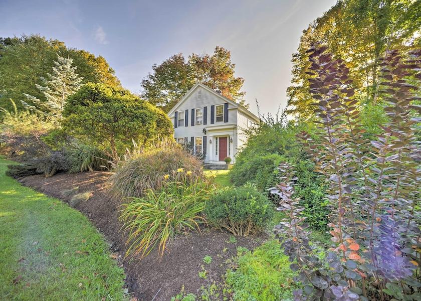 Vermont Manchester Center Interior Entrance