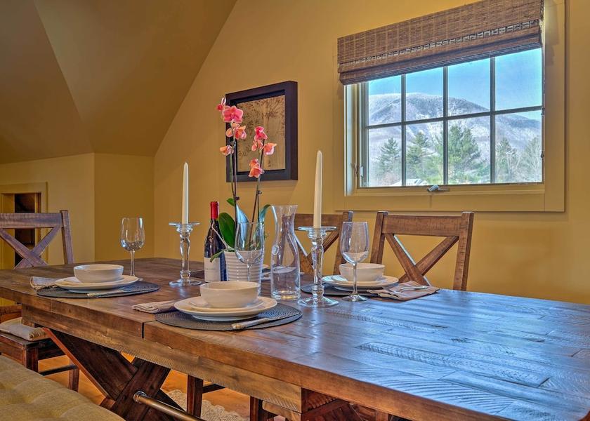 Vermont Manchester Center Interior Entrance