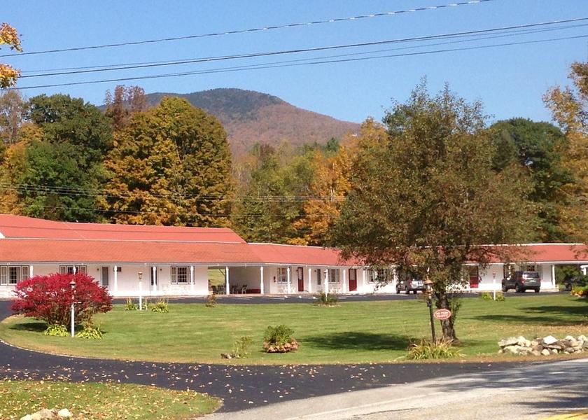 Vermont Manchester Center Facade