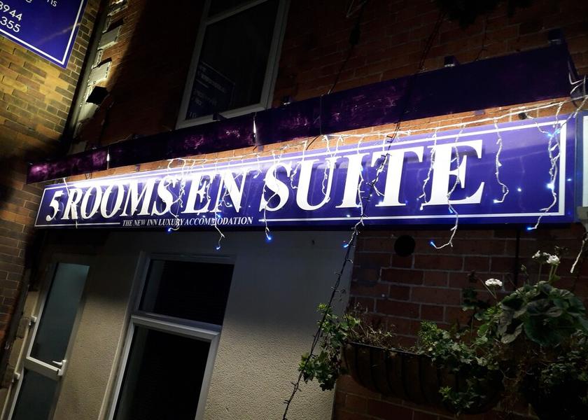 England Alfreton Exterior Detail