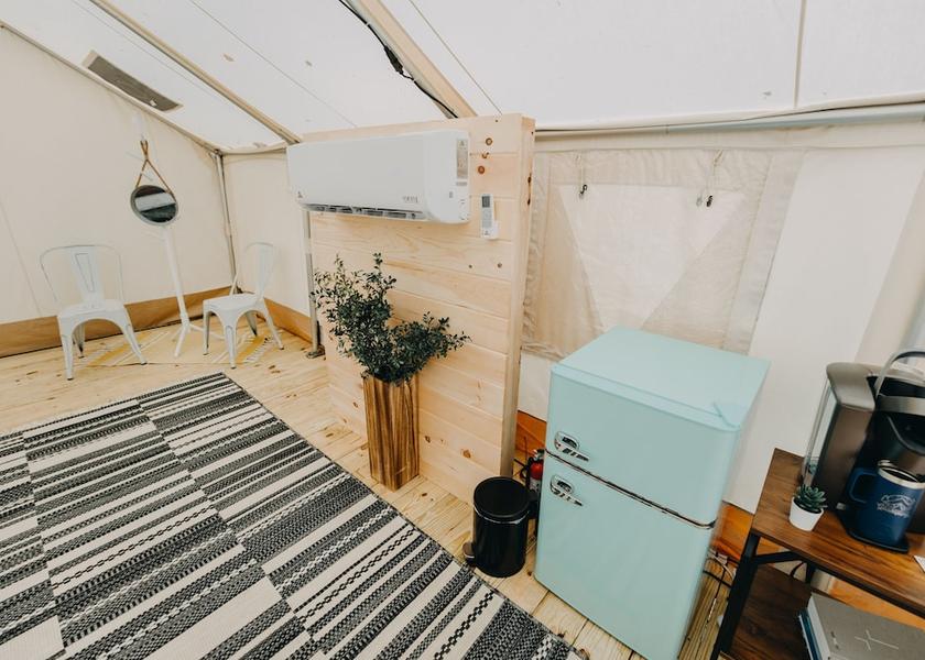 Georgia Sautee Nacoochee Room