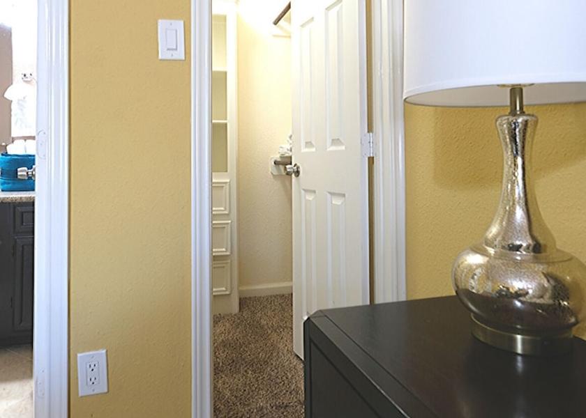 Texas Missouri City Room