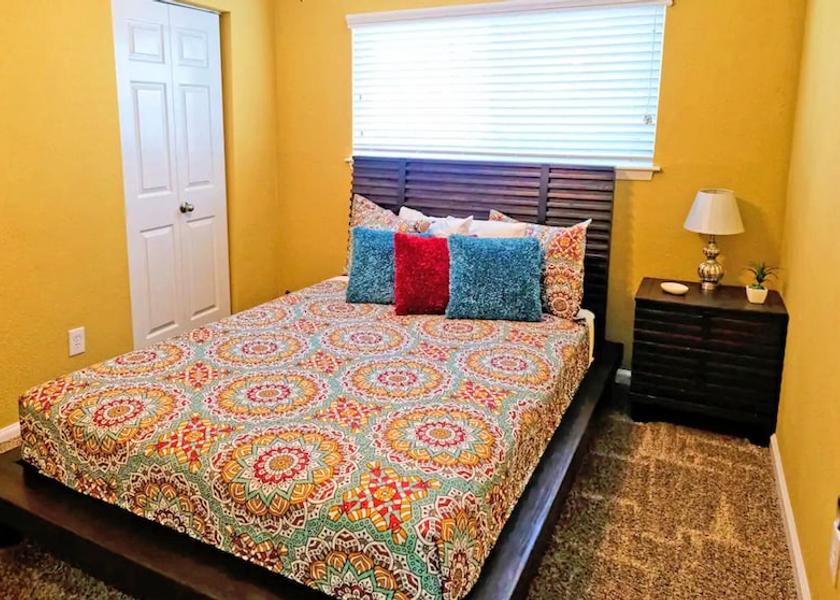 Texas Missouri City Room