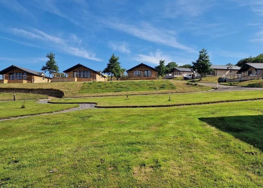 England Holsworthy Exterior Detail