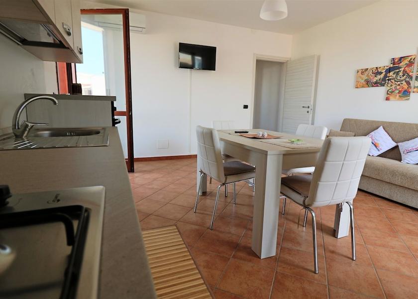 Puglia Castro Kitchen