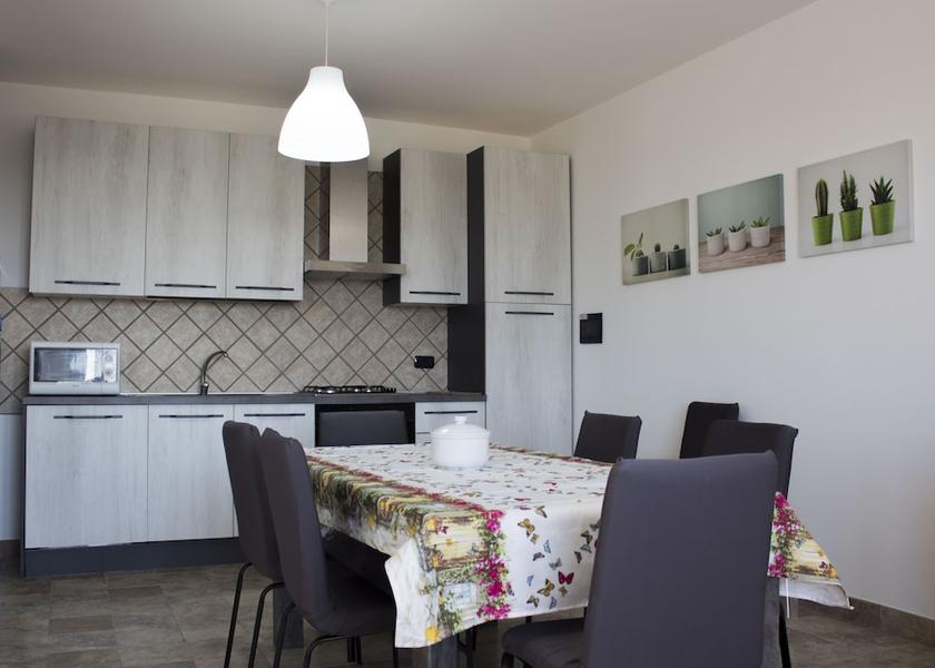 Puglia Castro Kitchen