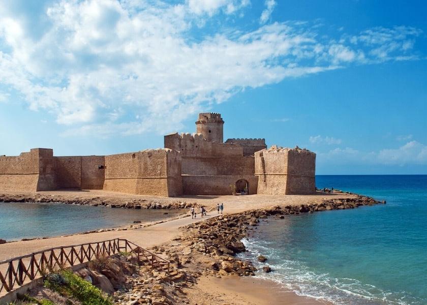 Calabria Isola di Capo Rizzuto Hiking