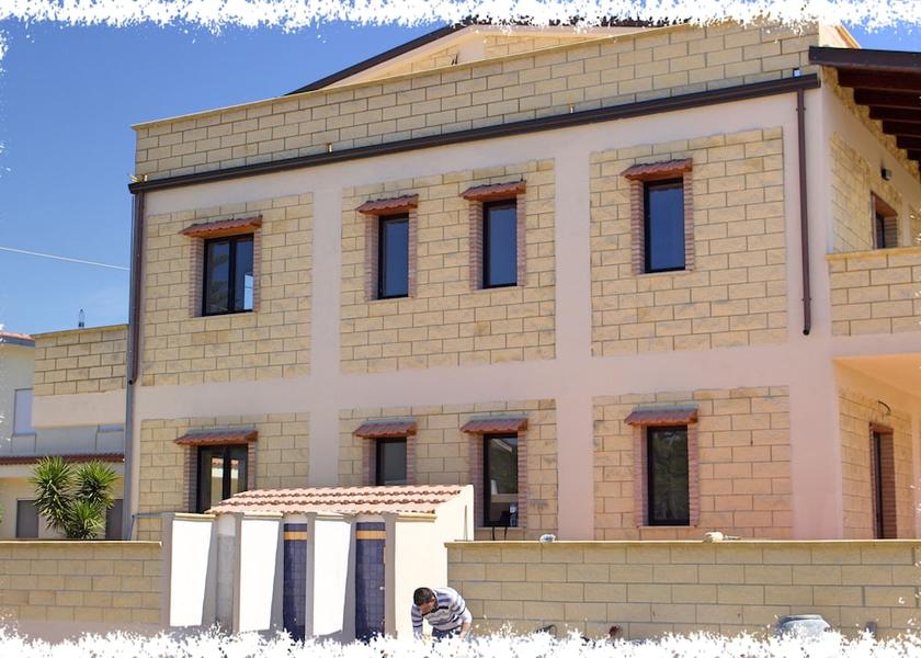 Calabria Isola di Capo Rizzuto Facade