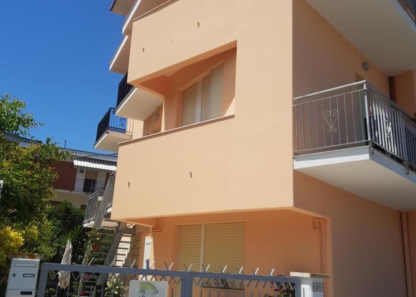 Marche Numana Exterior Detail