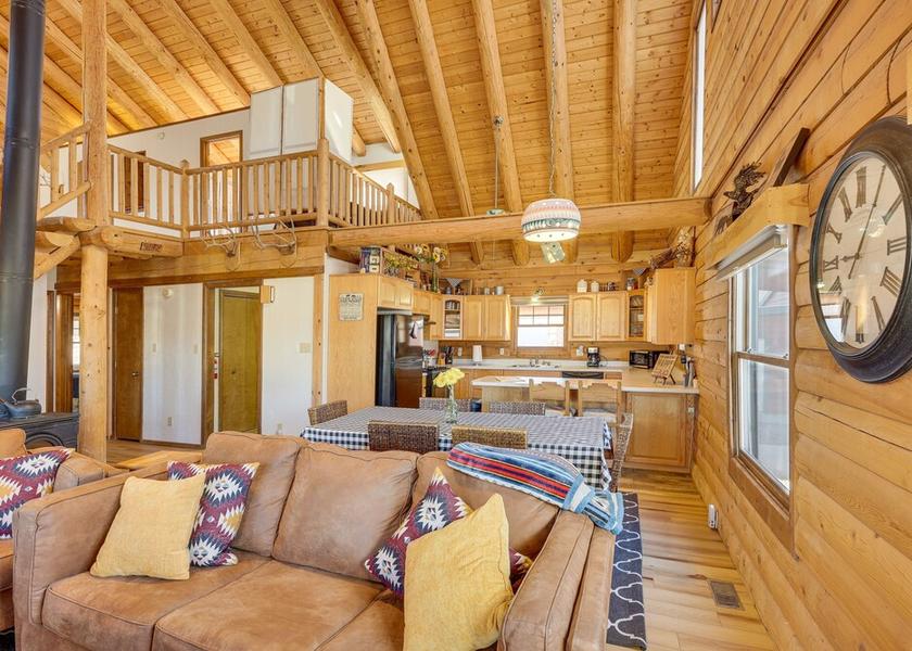 Texas Blanco Interior Entrance