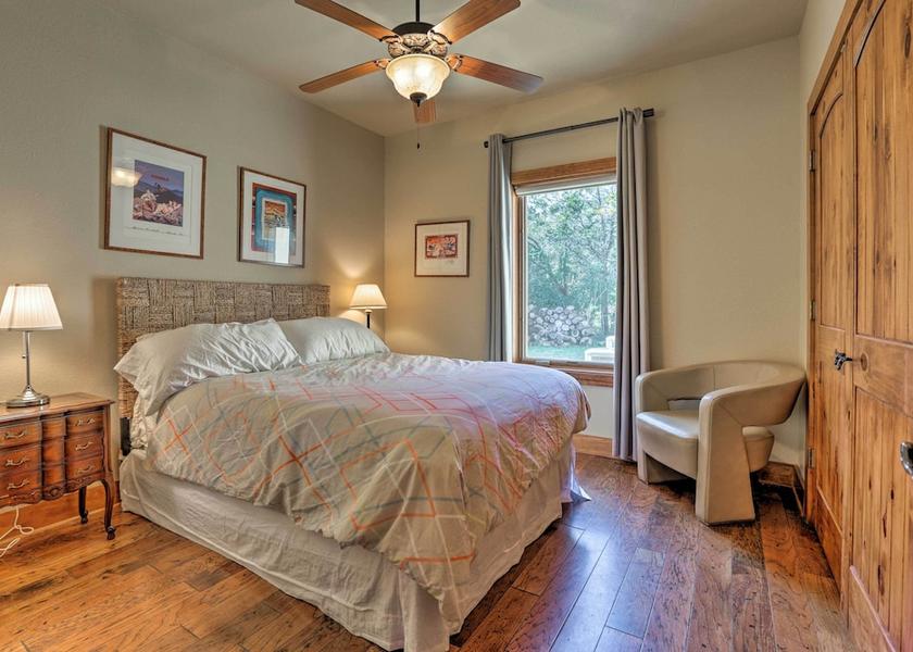 Texas Blanco Interior Entrance