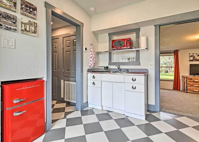 Texas Blanco Interior Entrance