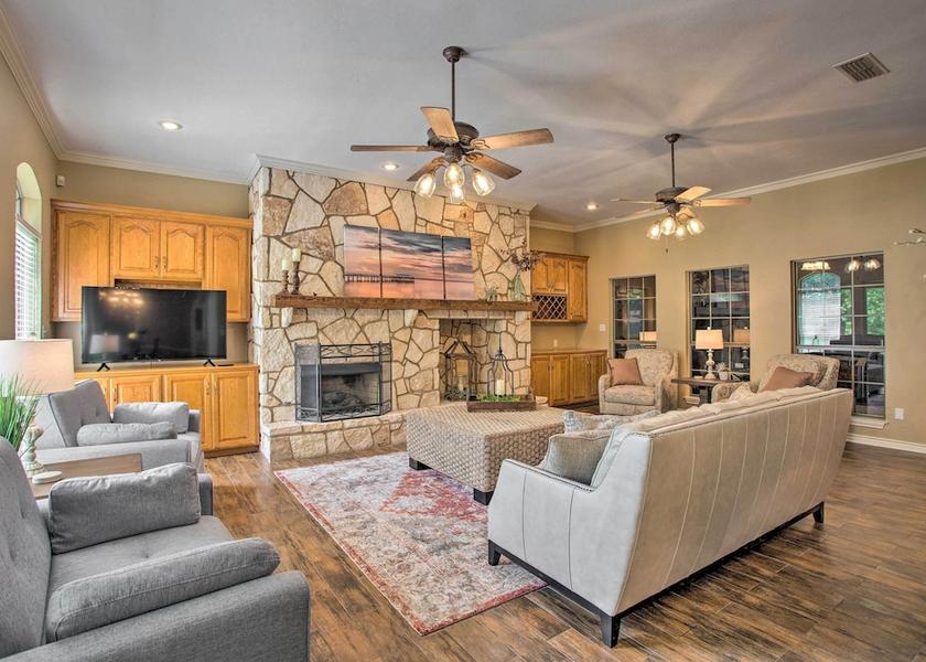 Texas Emory Interior Entrance