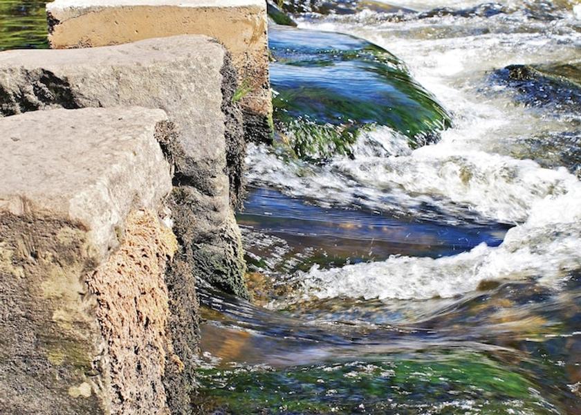 England Ilkley Exterior Detail