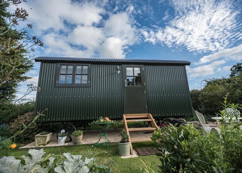 England Ilminster Exterior Detail