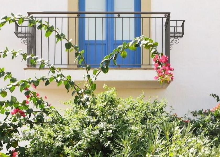 Sicily Scicli Exterior Detail