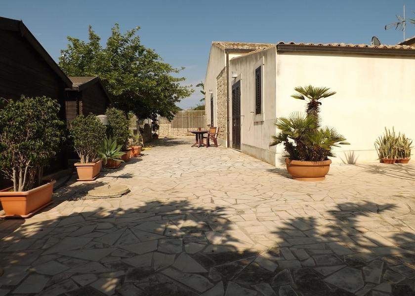 Sicily Scicli Courtyard