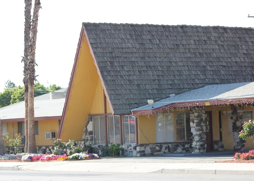 California Wasco Facade