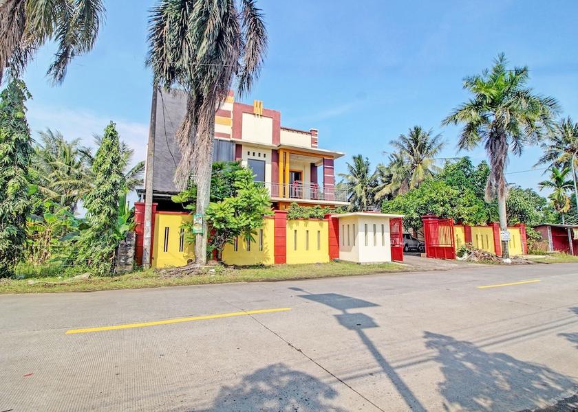 Central Java Cilacap Exterior Detail