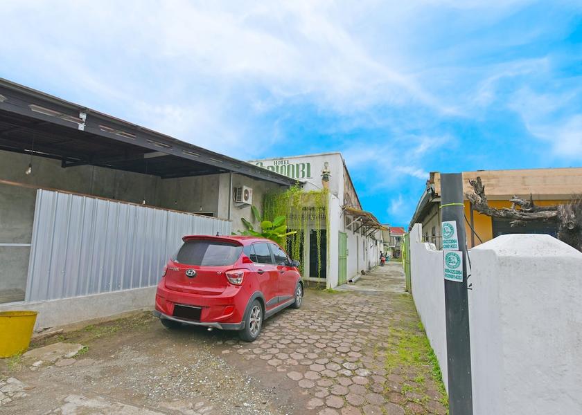 Central Java Cilacap Exterior Detail