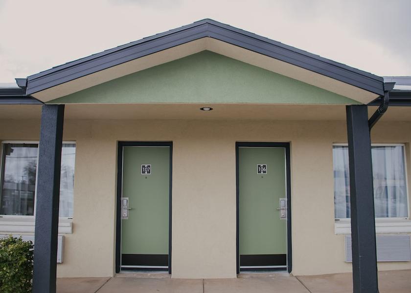 Utah Blanding Exterior Detail