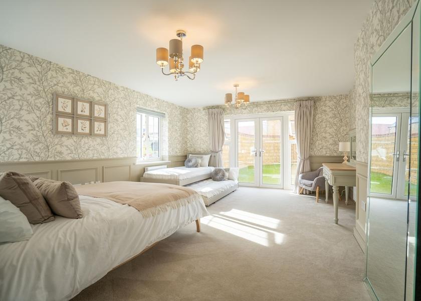 England Bicester Primary image