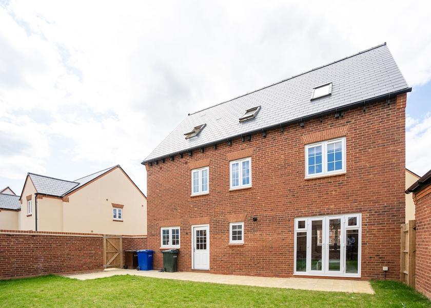 England Bicester Exterior Detail