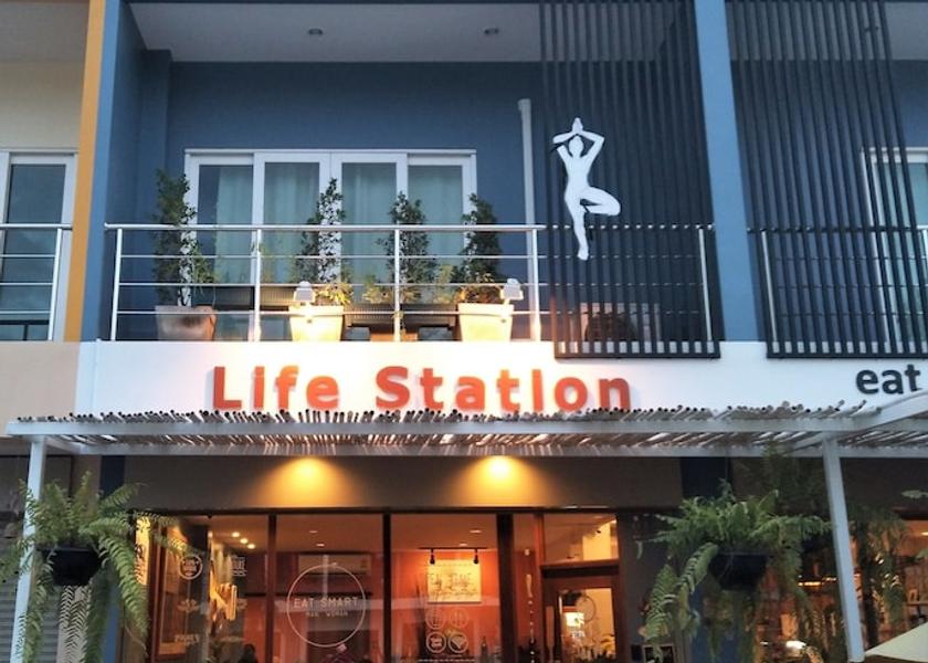 Rayong Province Ban Chang Exterior Detail