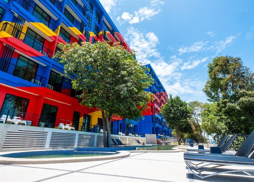 Rayong Province Ban Chang Sundeck