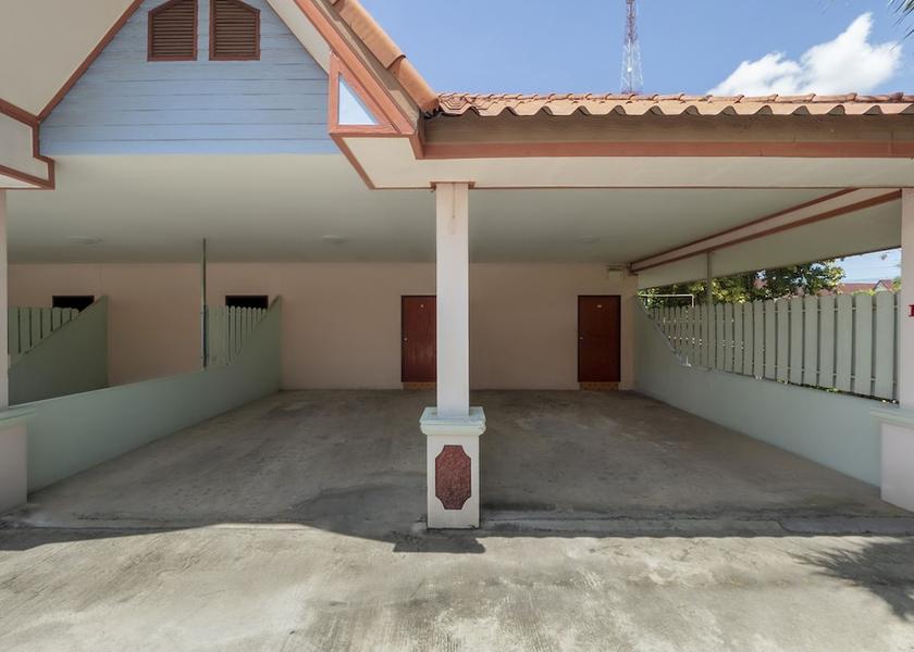 Rayong Province Ban Chang Parking