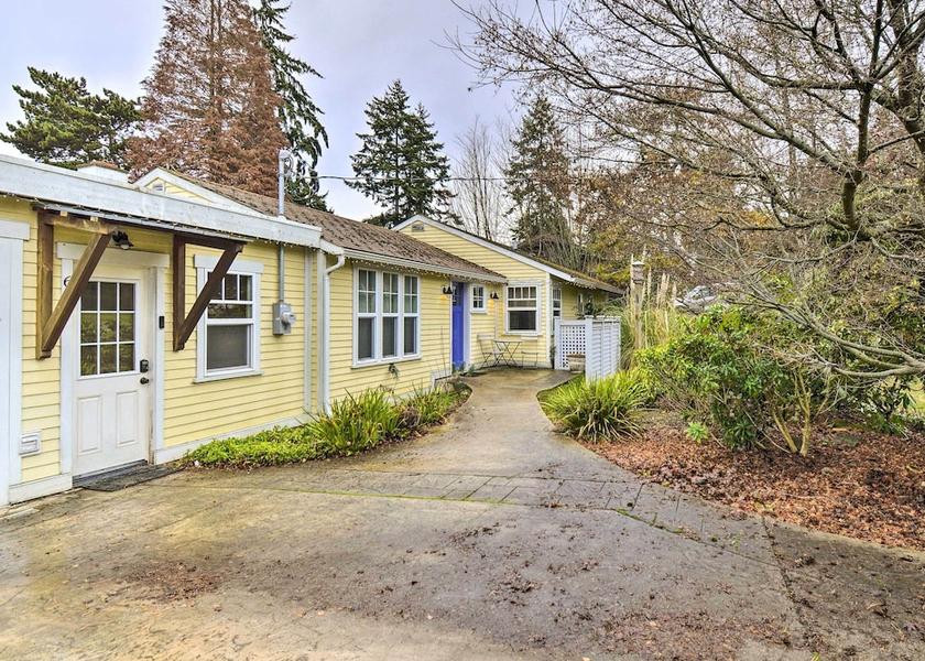 Washington Bainbridge Island Interior Entrance