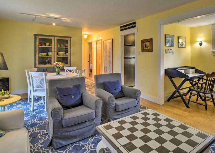 Washington Bainbridge Island Interior Entrance