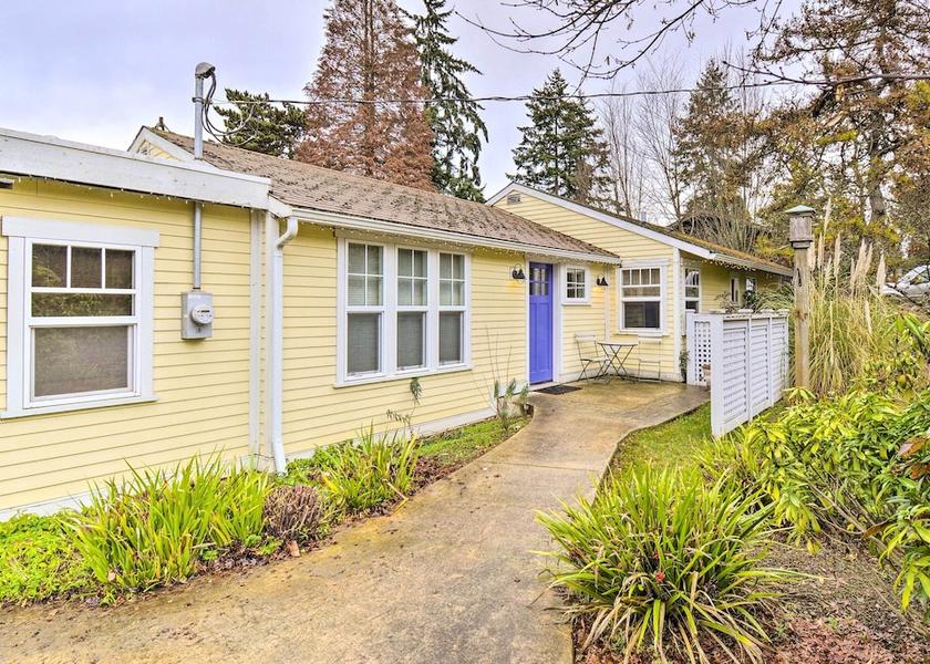 Washington Bainbridge Island Interior Entrance