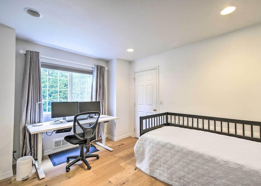 Washington Bainbridge Island Interior Entrance