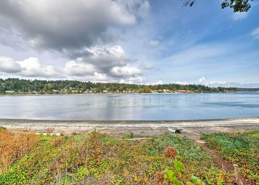 Washington Bainbridge Island Interior Entrance