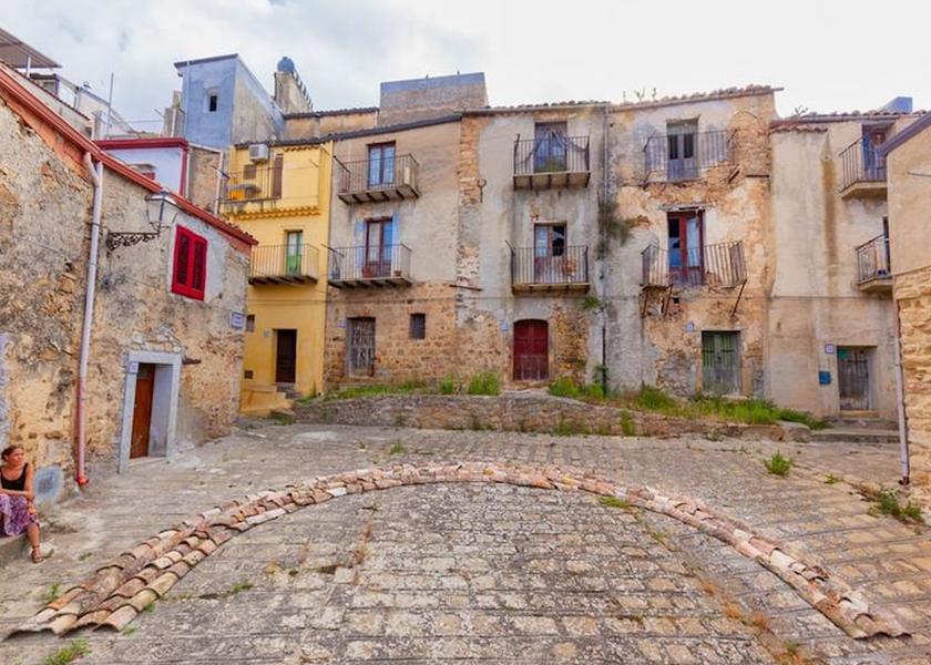 Sicily Tusa Exterior Detail