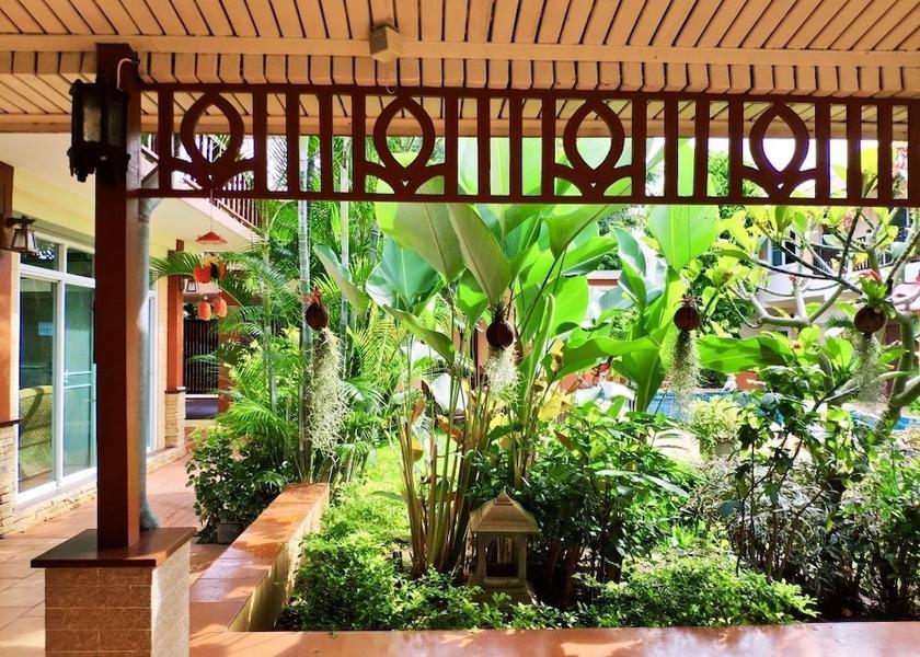 Chiang Mai Province San Sai Interior Entrance