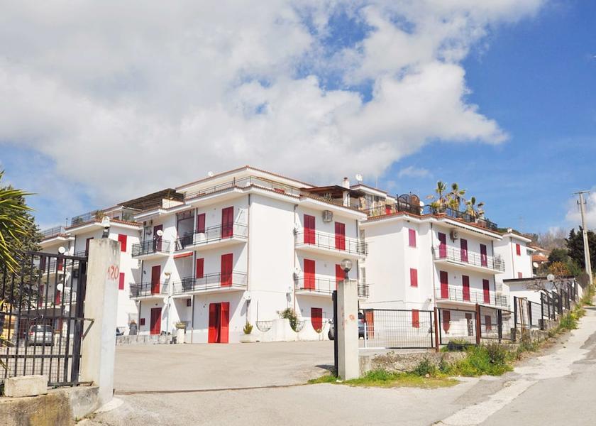 Campania Centola Entrance