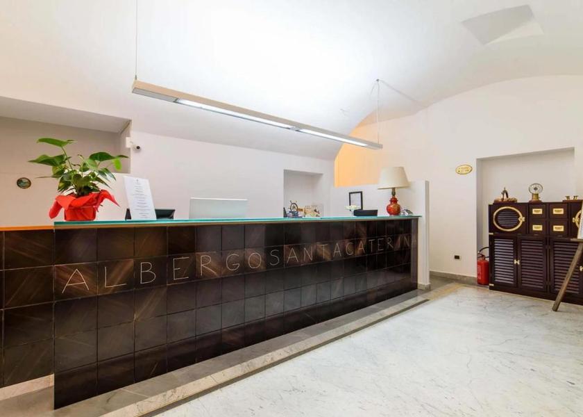Campania Centola lobby
