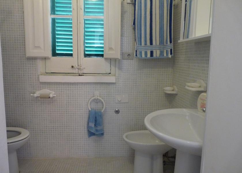 Puglia Castrignano del Capo Bathroom
