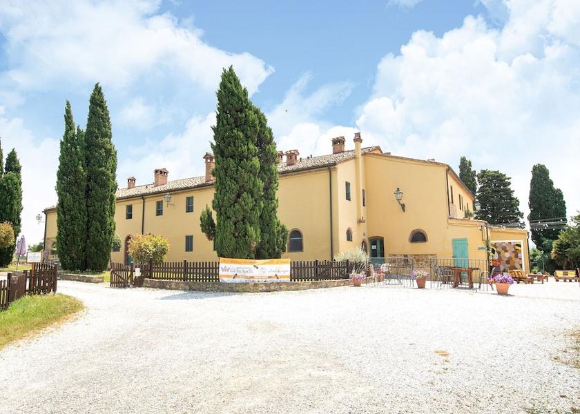 Tuscany Collesalvetti Exterior Detail