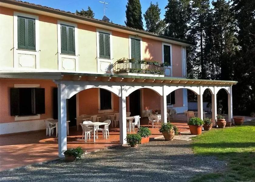 Tuscany Collesalvetti Exterior Detail
