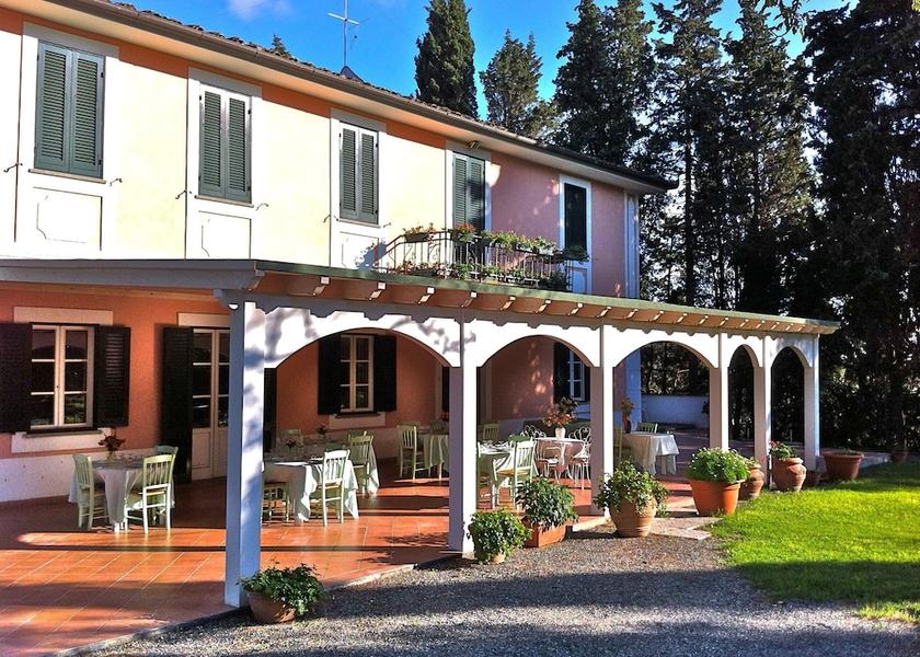 Tuscany Collesalvetti Exterior Detail