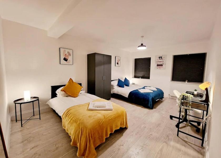 England Uxbridge Room