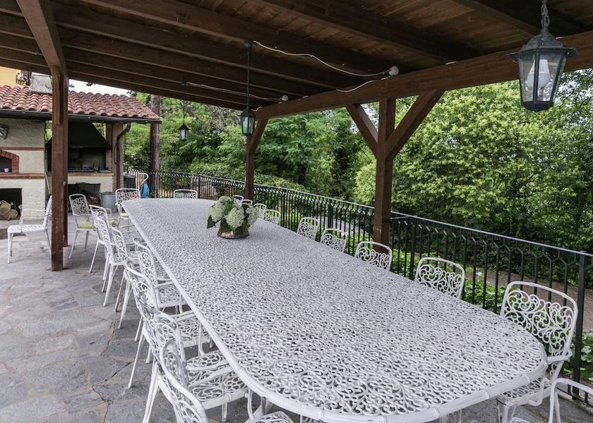 Tuscany Terranuova Bracciolini Dining Area