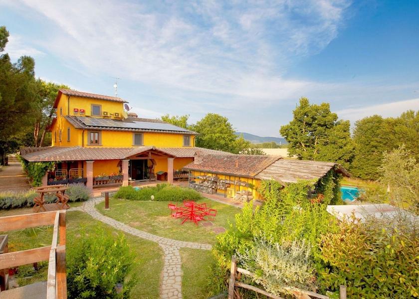 Tuscany Terranuova Bracciolini Exterior Detail
