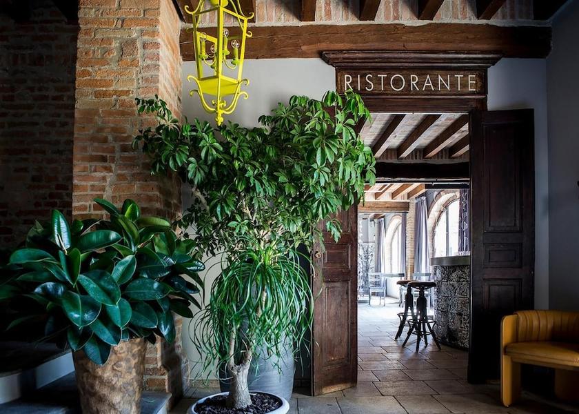 Emilia-Romagna Cadeo Lobby