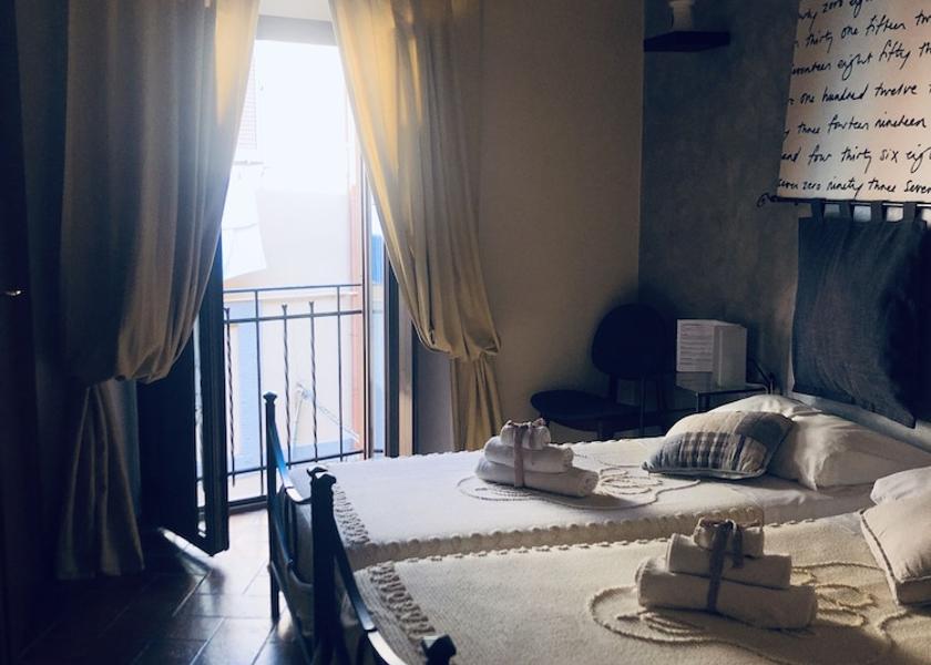 Lazio Monte Porzio Catone Room