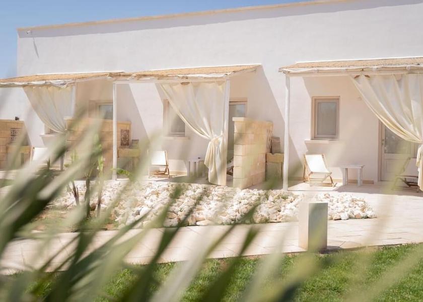 Puglia Giurdignano Exterior Detail