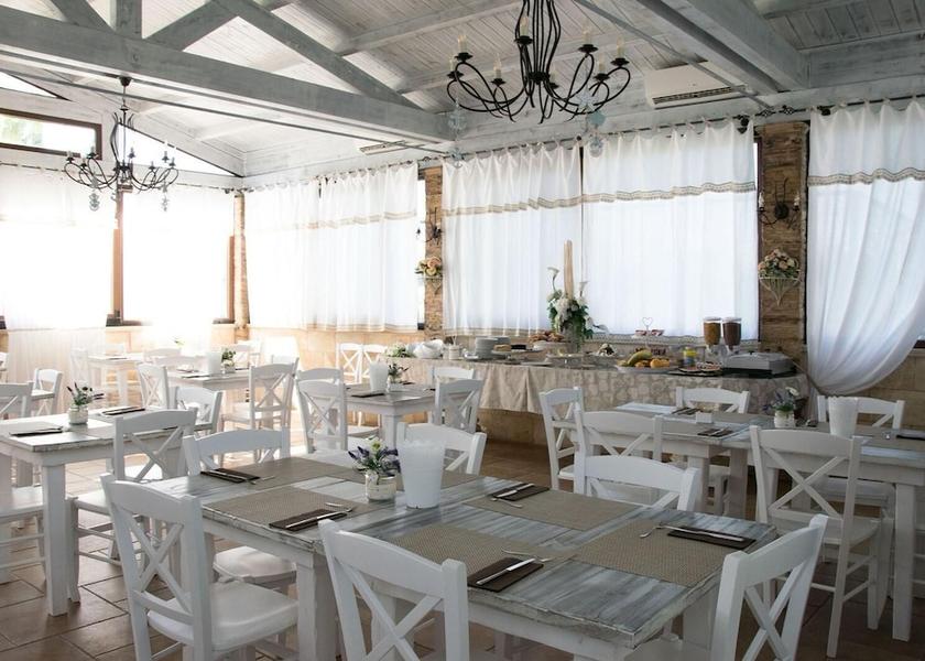 Puglia Giurdignano Breakfast Area